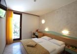 Hotel Narcis in Rabac in Istrien, Beispiel Doppelzimmer Standard