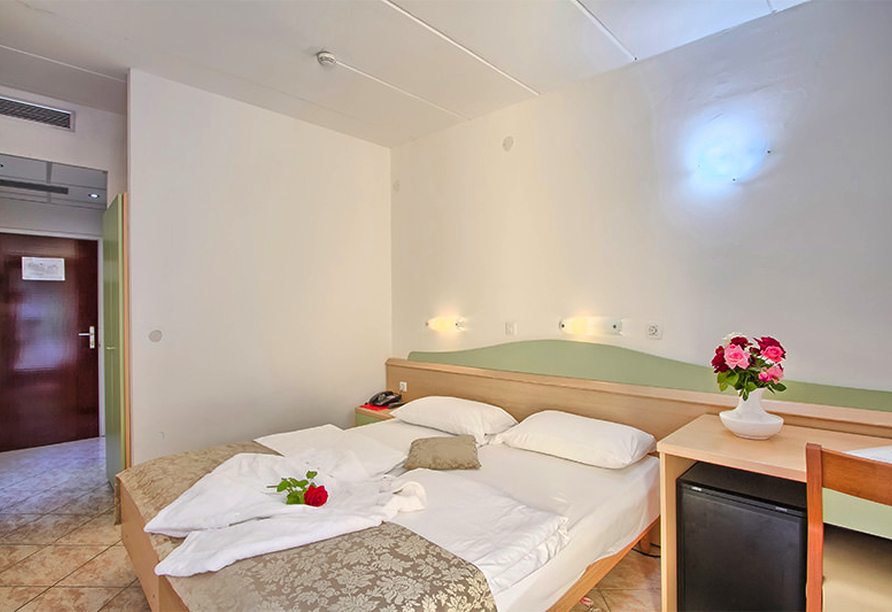 Beispiel Doppelzimmer Standard im Hotel Mimosa Lido Palace