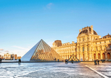 Besichtigen Sie das Louvre-Museum in Paris.