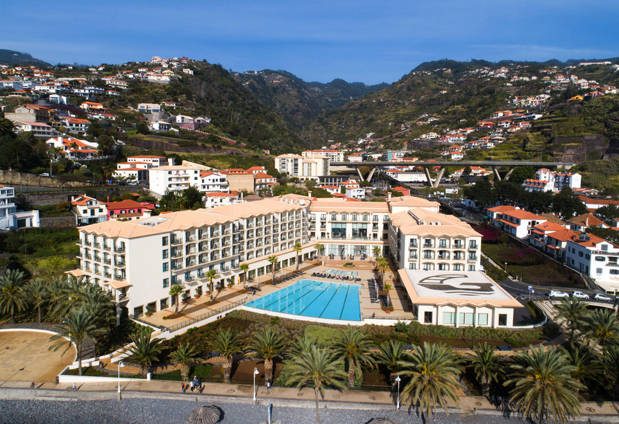 Im Hotel Vila Galé Santa Cruz verbringen Sie einen erholsamen Urlaub.