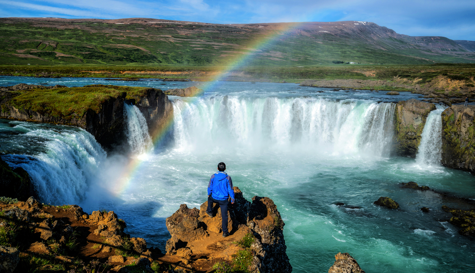 Der Goðafoss-Wasserfall ist eine der bekanntesten Attraktionen Islands.