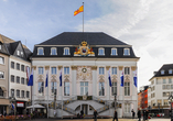 In der Altstadt von Bonn finden Sie zahlreiche historische Gebäude wie z.B. das Alte Rathaus.