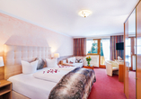 Beispiel eines Doppelzimmers Feuerlilie im Hotel Alpenkönigin in See