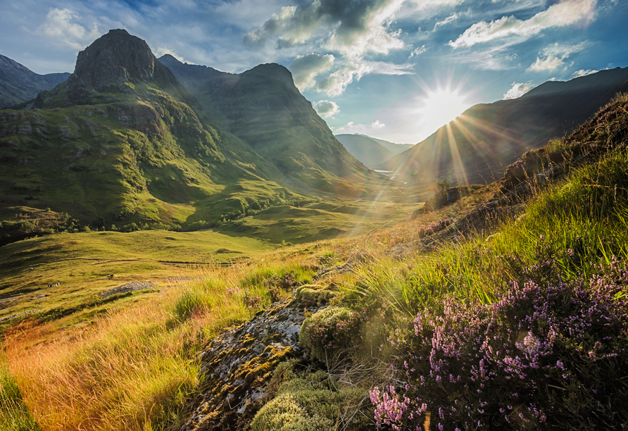 Mystisch und romantisch erwarten Sie die Schottischen Highlands.