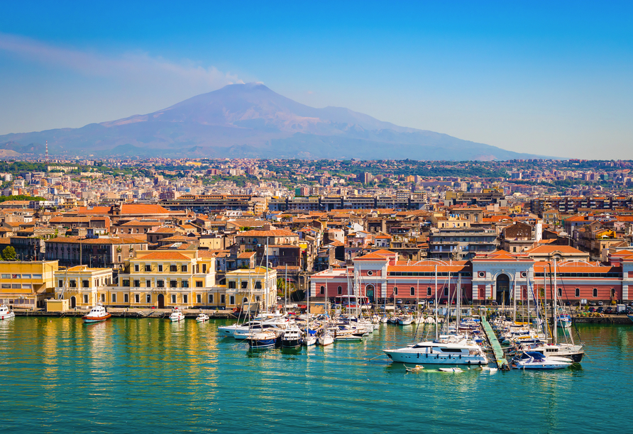 Blick über Catania am Fuße des Vulkans Ätna