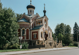 Die russisch-orthodoxe Kirche liegt direkt gegenüber Ihres Hotels.