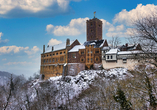 Fast tausend Jahre Geschichte haben ihre Spuren auf der Wartburg in Eisenach hinterlassen.