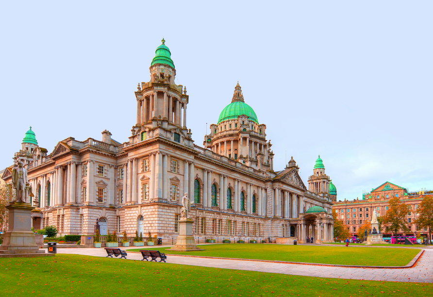 Reisetermin 18.06.27: Rathaus von Belfast