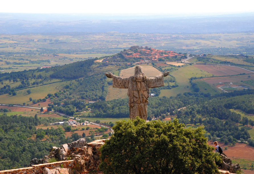 Unternehmen Sie einen Ausflug in die beeindruckende Festungsgemeinde Castelo Rodrigo.