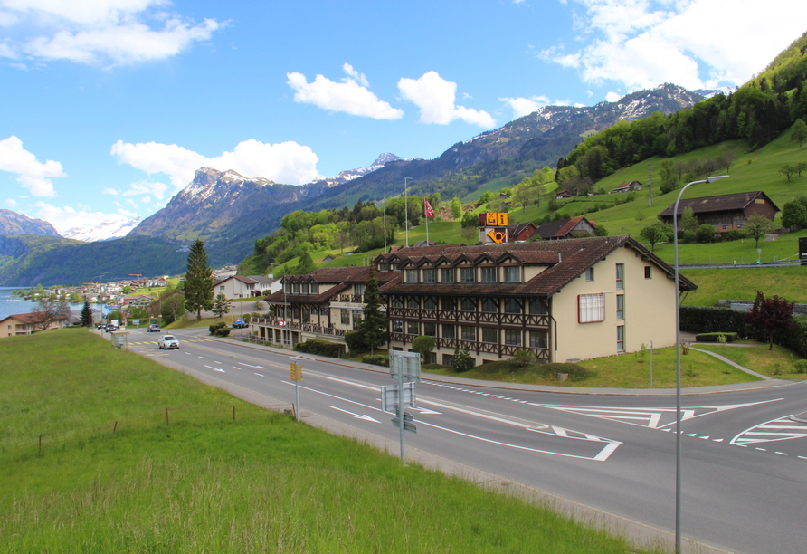 Das Postillon Hotel Restaurant in Buochs liegt ganz in der Nähe des Sees.