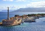 Bereits die Einfahrt Ihres Kreuzfahrtschiffes in den Hafen von Messina ist ein Highlight! 