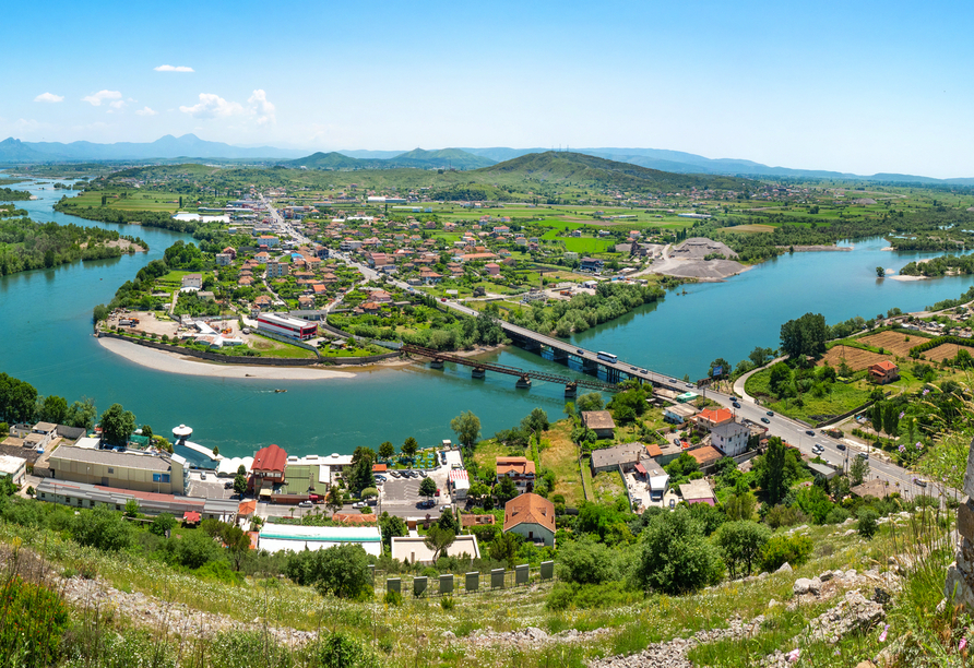 Freuen Sie sich auf die wunderschöne Stadt Shkodra in Nordalbanien.