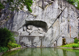 Das Löwendenkmal bei Luzern ist wahrlich beeindruckend. 