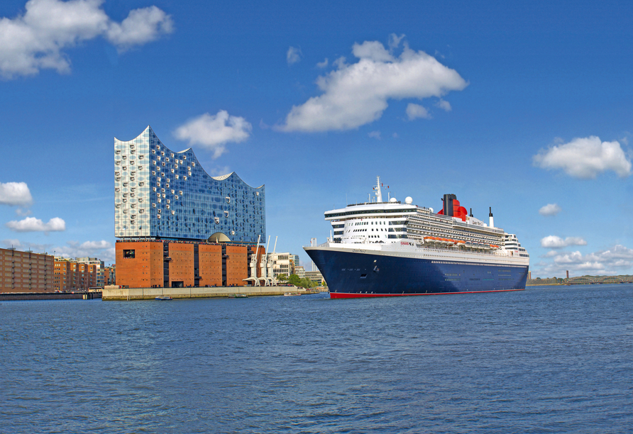 In Hamburg endet Ihre Reise an Bord der Queen Mary 2.