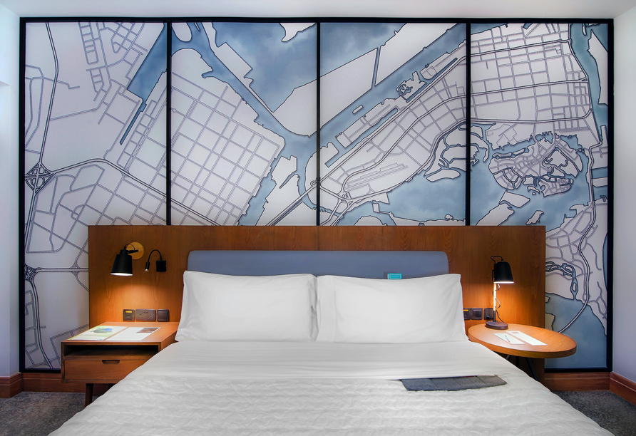 Wohlfühlmomente erwarten Sie in Ihrem Doppelzimmer (beispielhafte Ansicht) im Hotel Mariott Le Méridien.