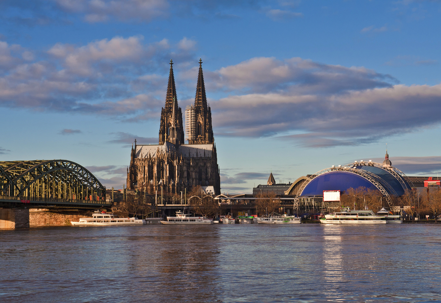 Köln bildet Start- und Endpunkt Ihrer Flusskreuzfahrt.