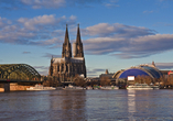 In der Domstadt Köln beginnt und endet Ihre traumhafte Kreuzfahrt entlang des Rheins.