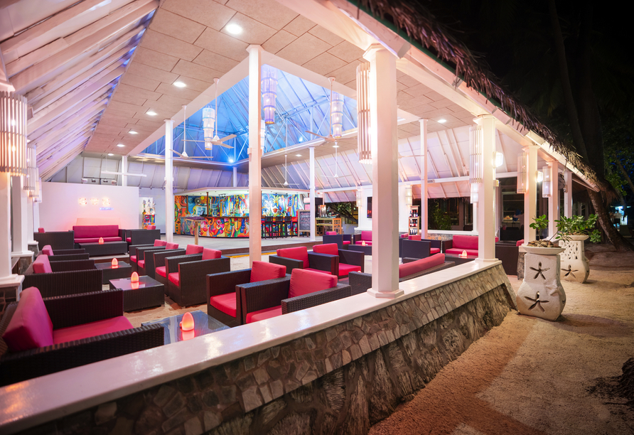 Eyz Lounge Bar des Ellaidhoo Maldives by Cinnamon