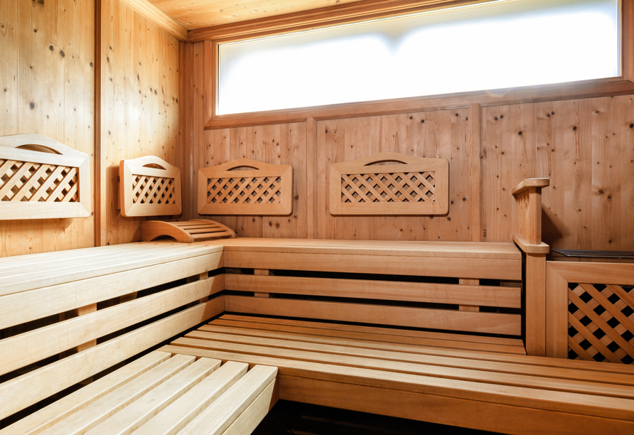 Genießen Sie nach einem aufregenden Tag die wohlige Wärme der hoteleigenen Sauna.