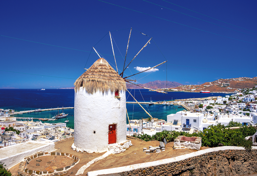 Bestaunen Sie die traditionellen griechischen Windmühlen auf Mykonos.
