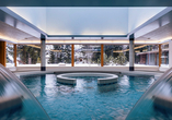 Hallenbad im Hotel Faern Arosa Altein