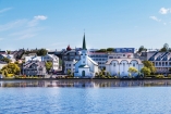 Hauptstadt von Island: Reykjavík.