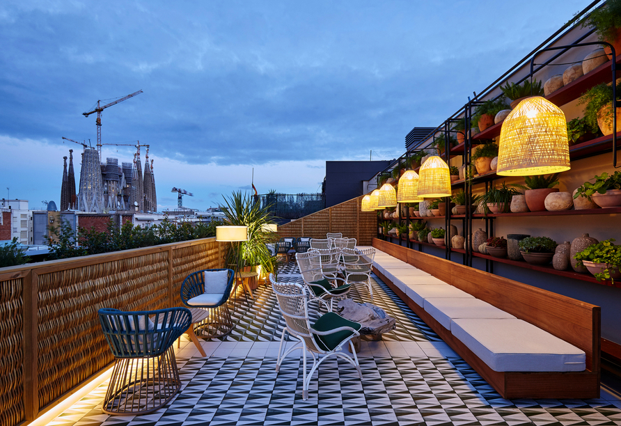 Ihr Hotel Radisson Blu 1882 empfängt Sie in super zentraler Lage in Barcelona, mit der Sagrada Família direkt vor der Tür.