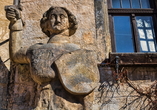 Die Rolandstatue am Rathaus in Quedlinburg
