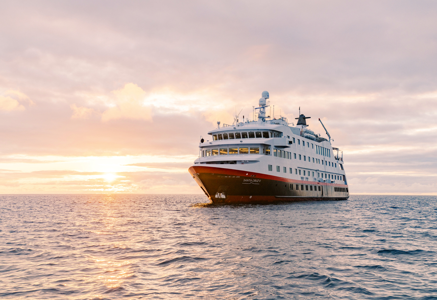 Herzlich willkommen an Bord von MS Santa Cruz II!