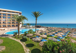 Die hübsche Gartenanlage im VIK Gran Hotel Costa del Sol lädt zum Entspannen ein.