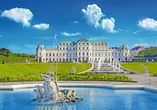Das Schloss Belvedere in Wien muss man gesehen haben.