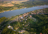 Das kleine Örtchen Batina ist malerisch direkt an der Donau gelegen.