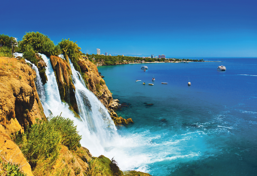Bei Ihrem Besuch in Antalya können Sie den Unteren Düden Wasserfall bestaunen.