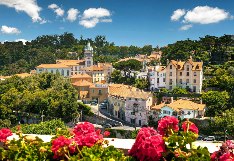 Neben Lissabon lernen Sie auch die hübsche Nachbarstadt Sintra kennen.