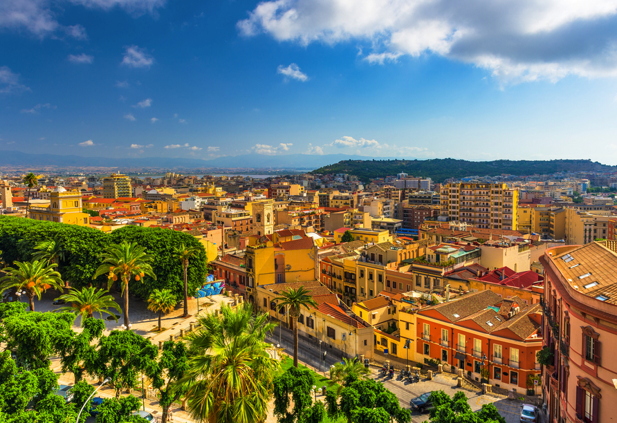 Lassen Sie sich einen Besuch der wunderschönen Inselhauptstadt Cagliari nicht entgehen!