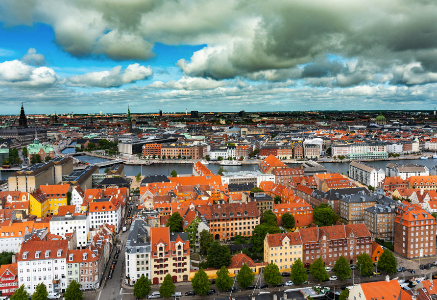 Panorama-Blick auf Kopenhagen von der Frelser Kirke.