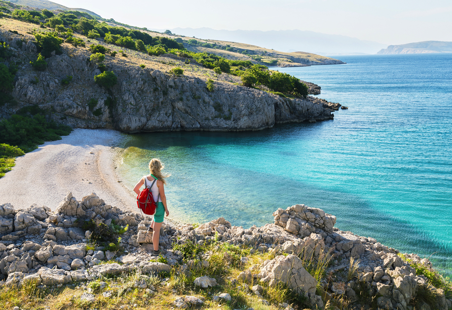 Erkunden Sie die wunderschöne Insel Krk auf Wanderwegen zu den besten Aussichtspunkten – worauf warten Sie noch?