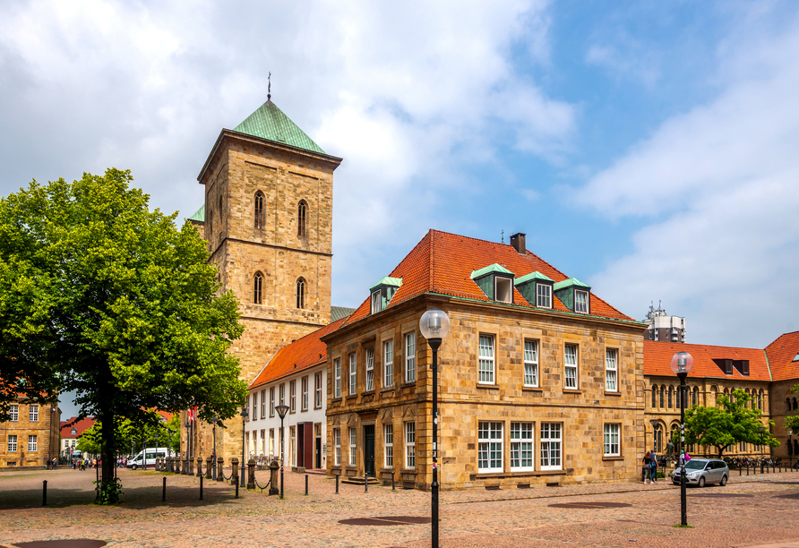 Imposanter Dom St. Petrus in Osnabrück