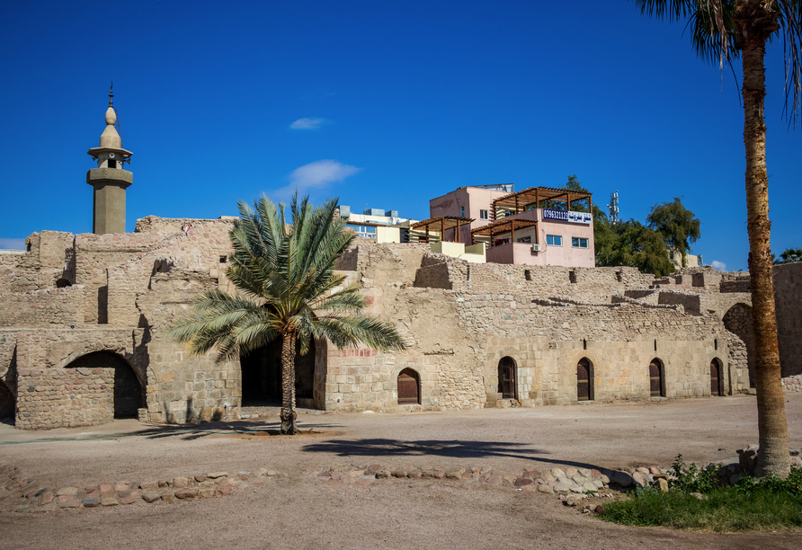 Historisch wird es im Fort von Aqaba, welches im 13. Jahrhundert errichtet wurde.