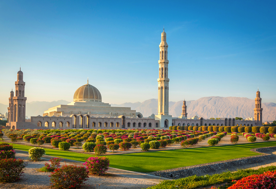 Die Große Sultan-Qabus-Moschee ist die Hauptmoschee im Oman.