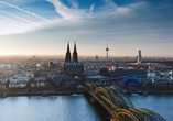 Entdecken Sie die zahlreichen Sehenswürdigkeiten der Rheinmetropole Köln!