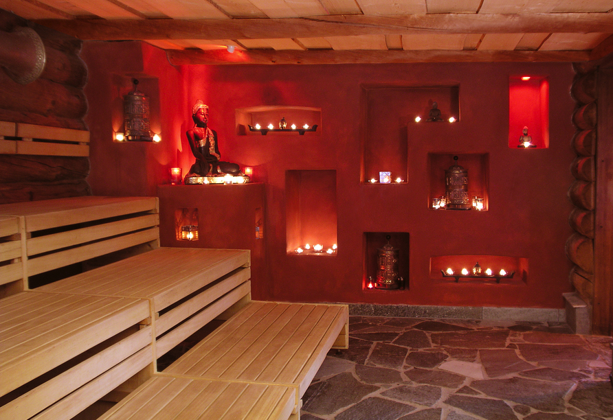 Die tibetanische Sauna gibt Ihnen die Möglichkeit zu beruhigenden Mönchsklängen zu meditieren.