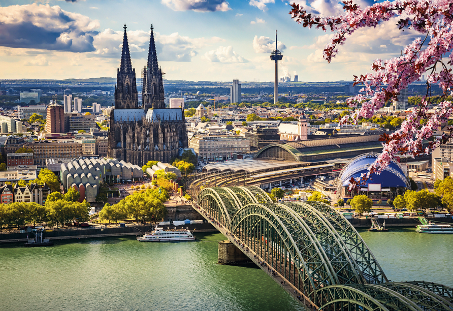 Ihr Abenteuer beginnt in der Domstadt Köln.