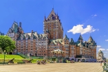 Einen besonders schönen Rundumblick bietet das Hotel Chateau Frontenac.
