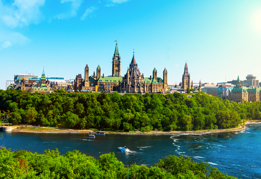 Ergänzen Sie Ihre Traumreise schließlich auch um einen optionalen Ausflug in die kanadische Hauptstadt Ottawa. Los geht's!