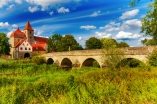 Die Altmühlbrücke von Ornbau ist einen Besuch wert.