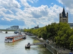 Ihr Schiff VistaRio begrüßt Sie an der Anlegestelle in Köln.