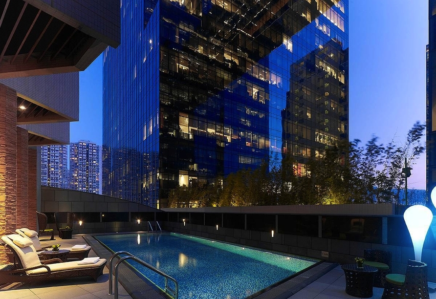 Pool des Hotels Dorsett Kwung Tong in Hongkong