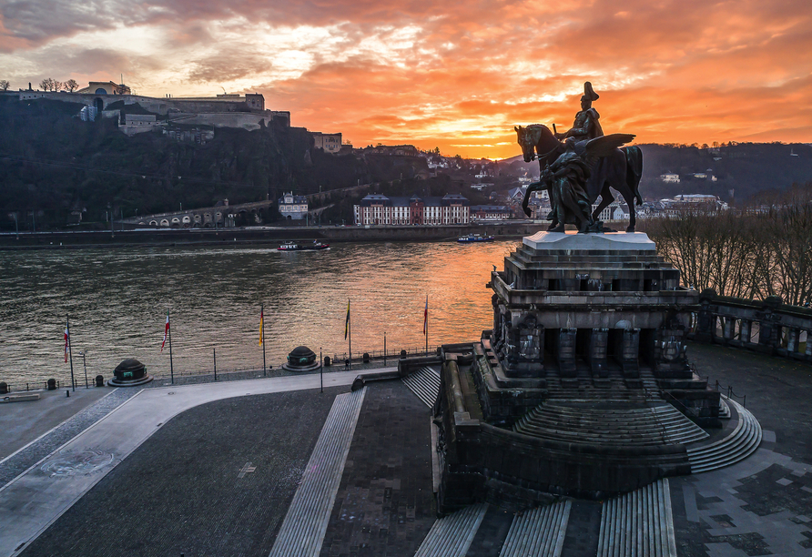 In Koblenz wartet das Deutsche Eck auf Ihren Besuch.