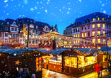 Besuchen Sie den Weihnachtsmarkt in Mainz vor Ihrer Abfahrt.